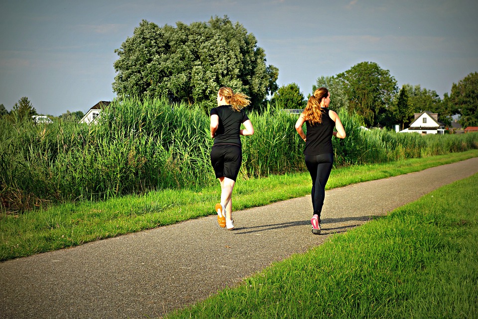 jogging-1509003_960_720.jpg